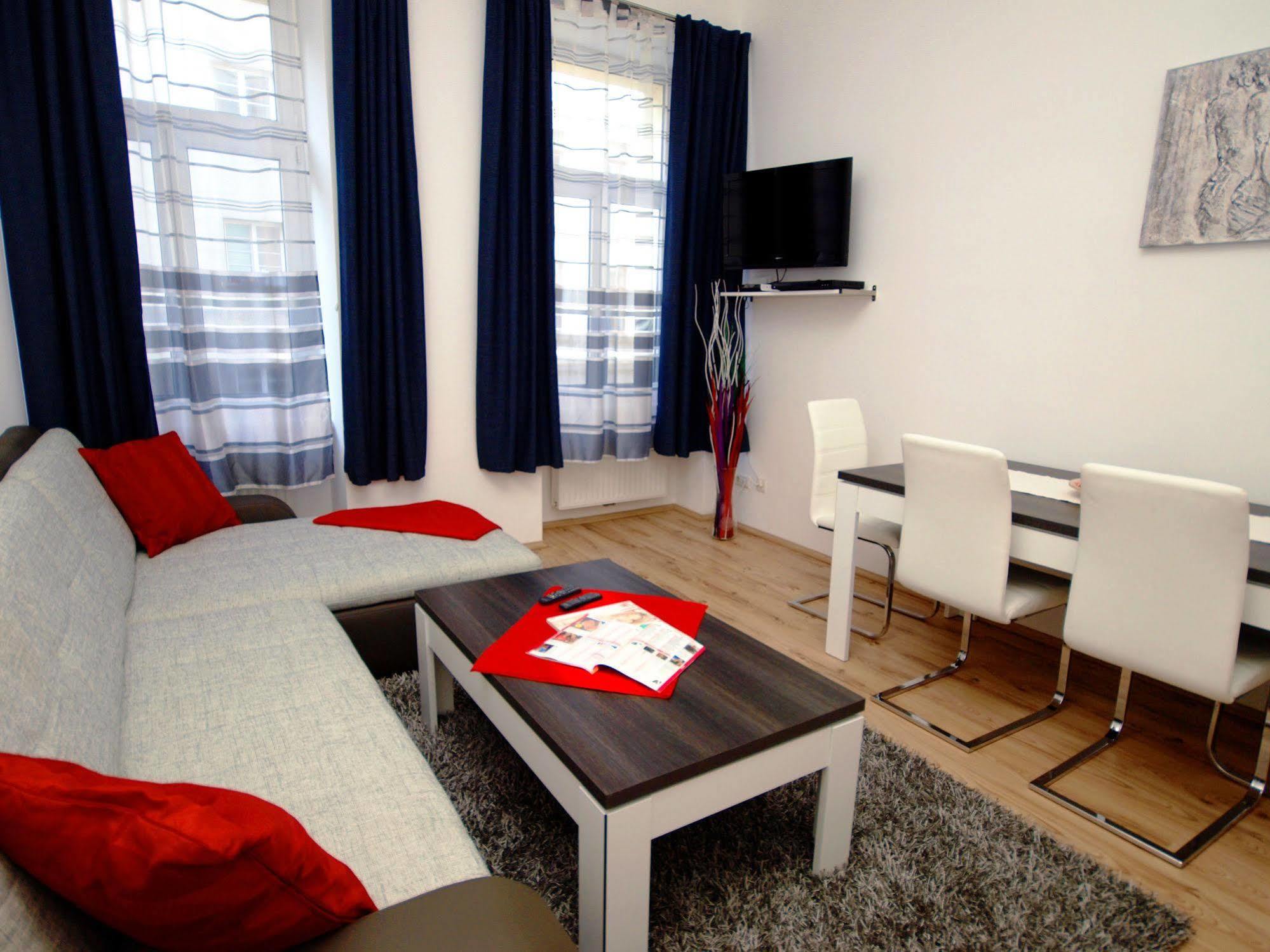 Checkvienna - Ruedengasse Appartement Buitenkant foto